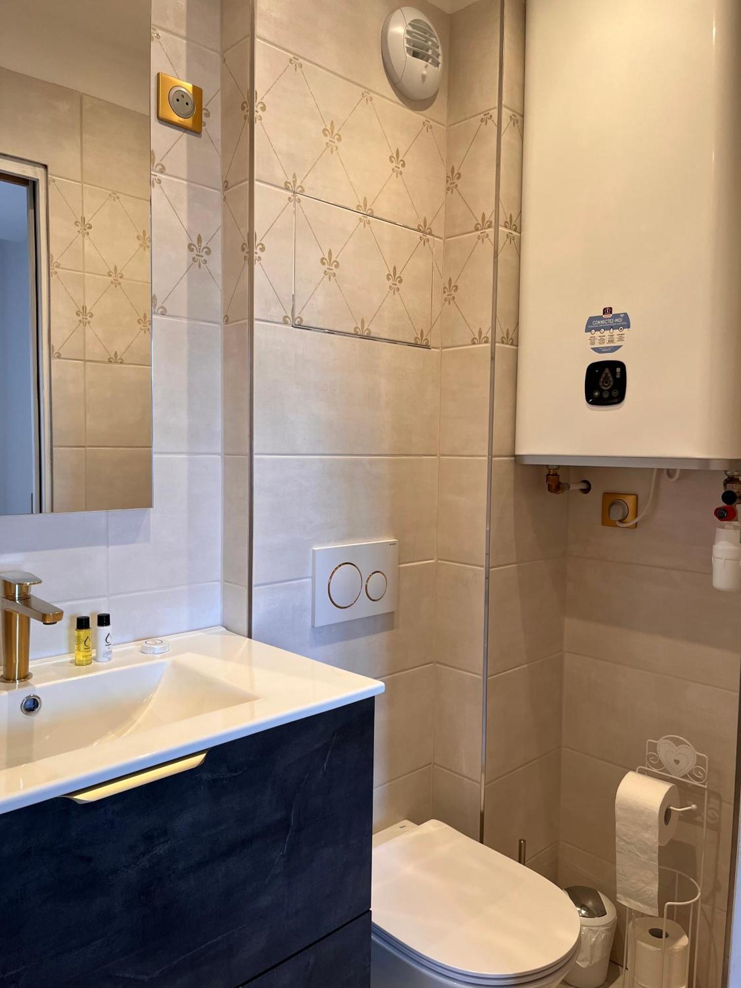 Parmain Hdg Hotel Gare De L'Isle Adam Appart'S Hotel מראה חיצוני תמונה