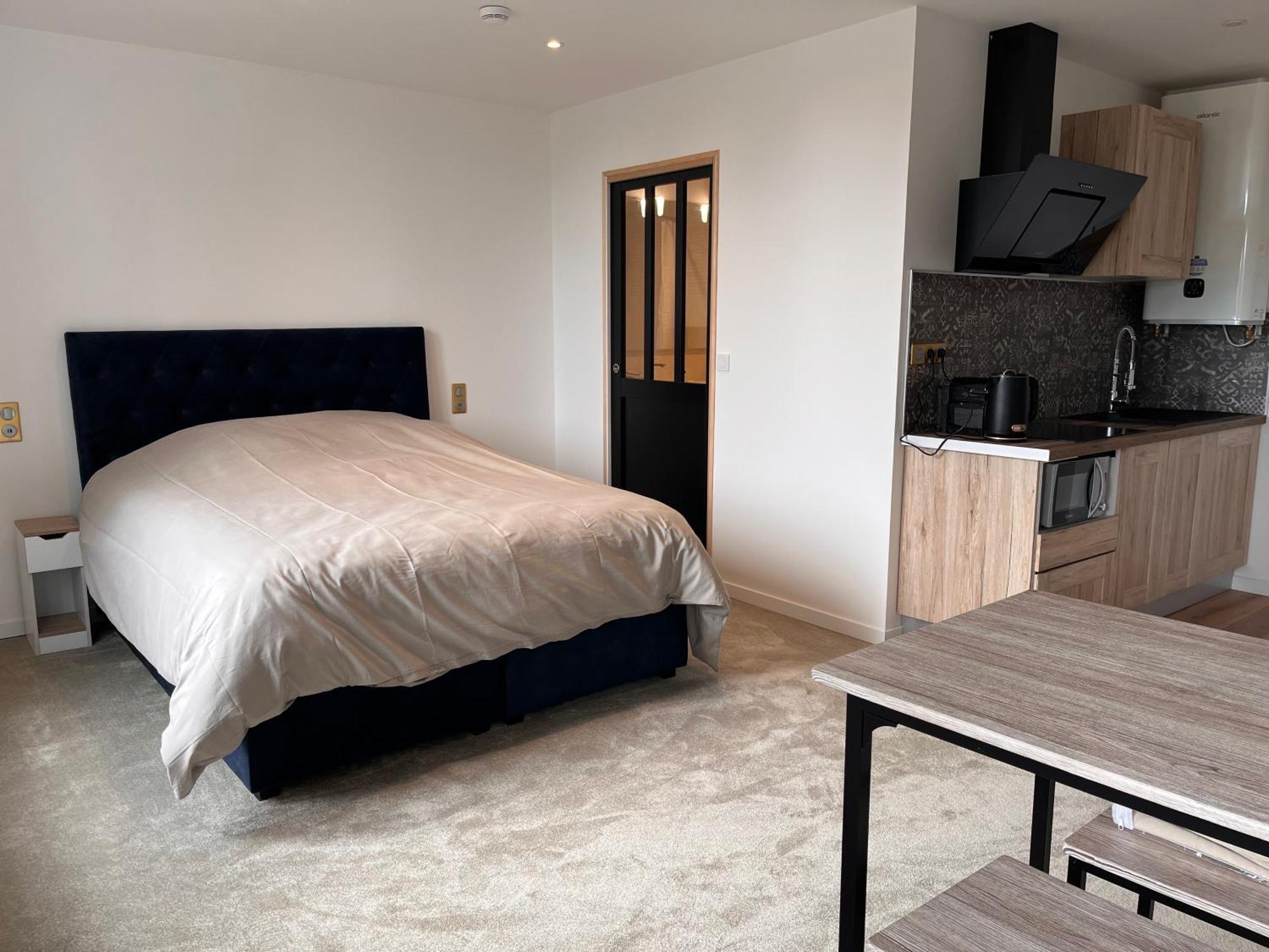 Parmain Hdg Hotel Gare De L'Isle Adam Appart'S Hotel מראה חיצוני תמונה