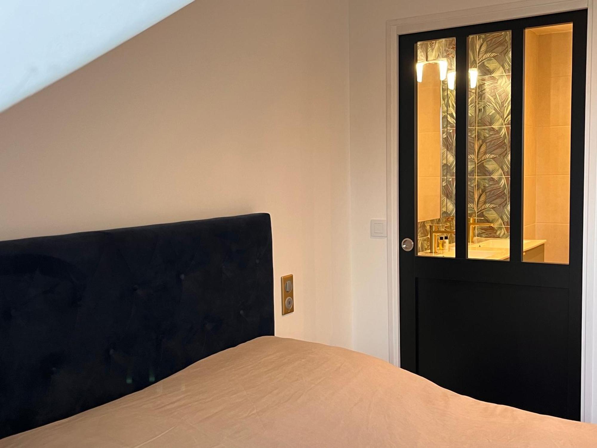 Parmain Hdg Hotel Gare De L'Isle Adam Appart'S Hotel מראה חיצוני תמונה