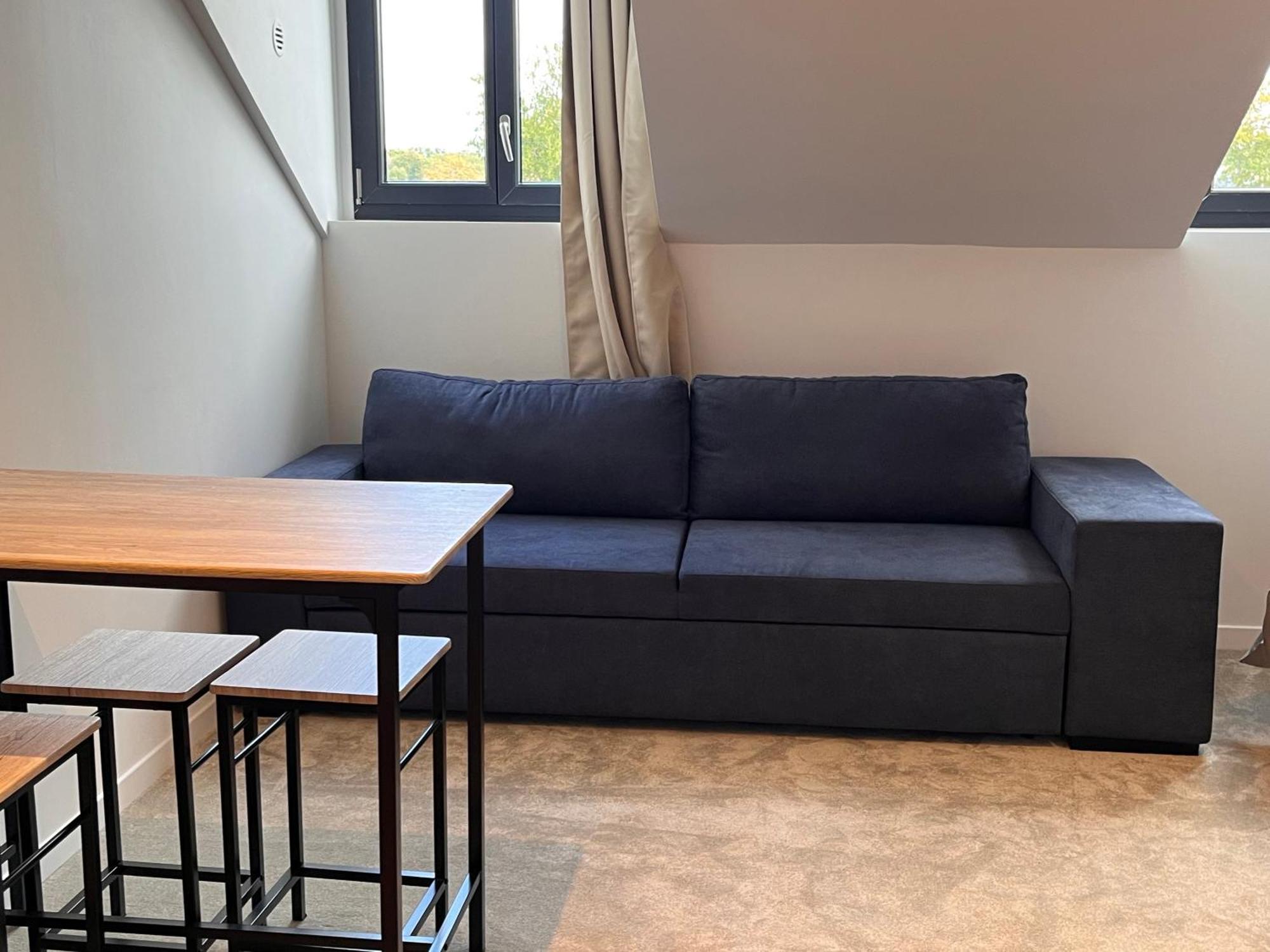 Parmain Hdg Hotel Gare De L'Isle Adam Appart'S Hotel מראה חיצוני תמונה