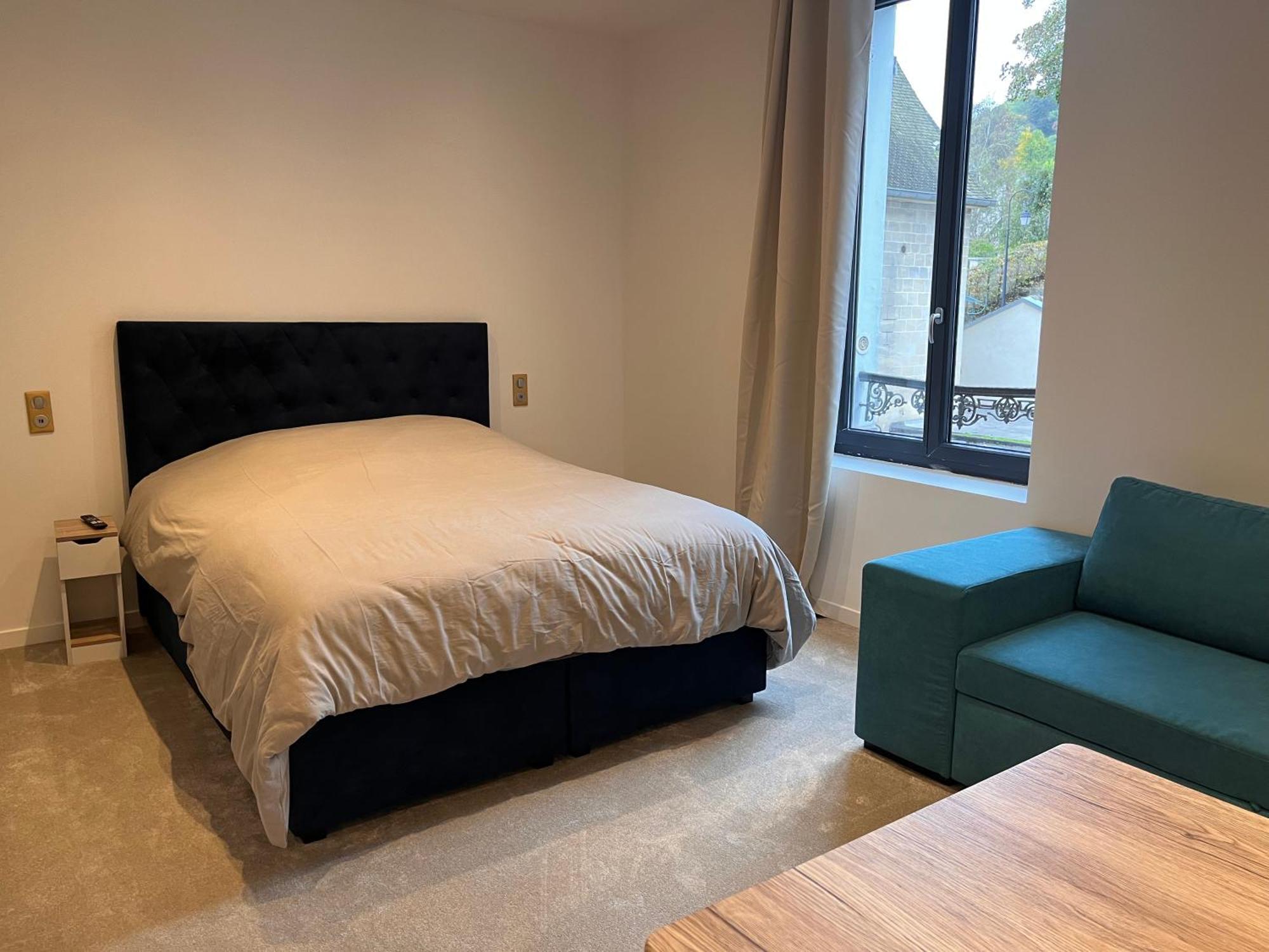 Parmain Hdg Hotel Gare De L'Isle Adam Appart'S Hotel מראה חיצוני תמונה